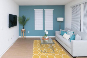 Amazing 2 bed/2bath w/Parking